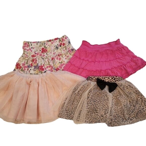 Girls skirts bundle size 6 - Picture 1 of 6